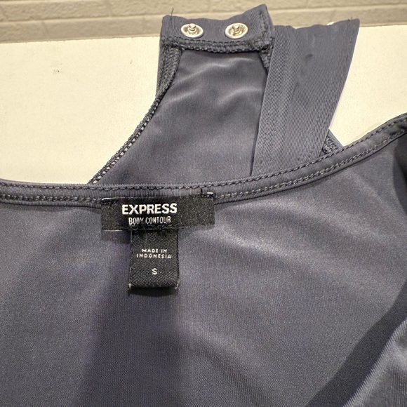 Express Charcoal Sleeveless Bodysuit - Picture 3 of 4